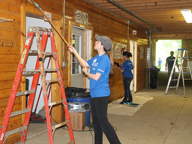 Hiram House Camp Volunteer Opportunities